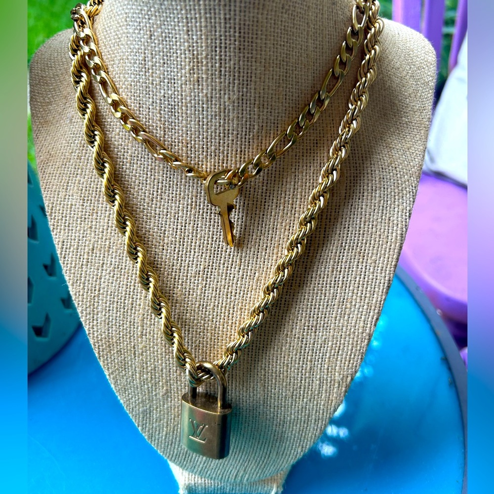 This set can be for a couple!! Louis Vuitton Padlock and Key on non LV n…